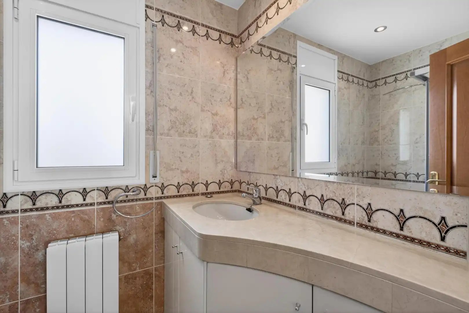 Baño de Casa o chalet en venta en Aiguaviva con Aire acondicionado, Calefacción y Jardín privado
