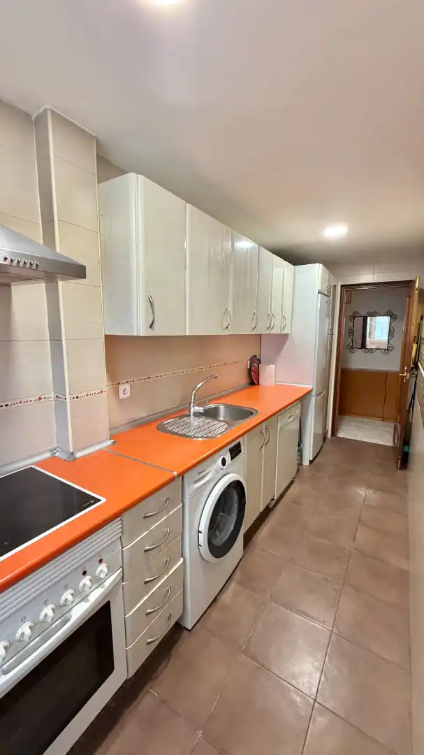 Cocina de Piso en venta en Madrid con Calefacción, Parquet y Amueblado