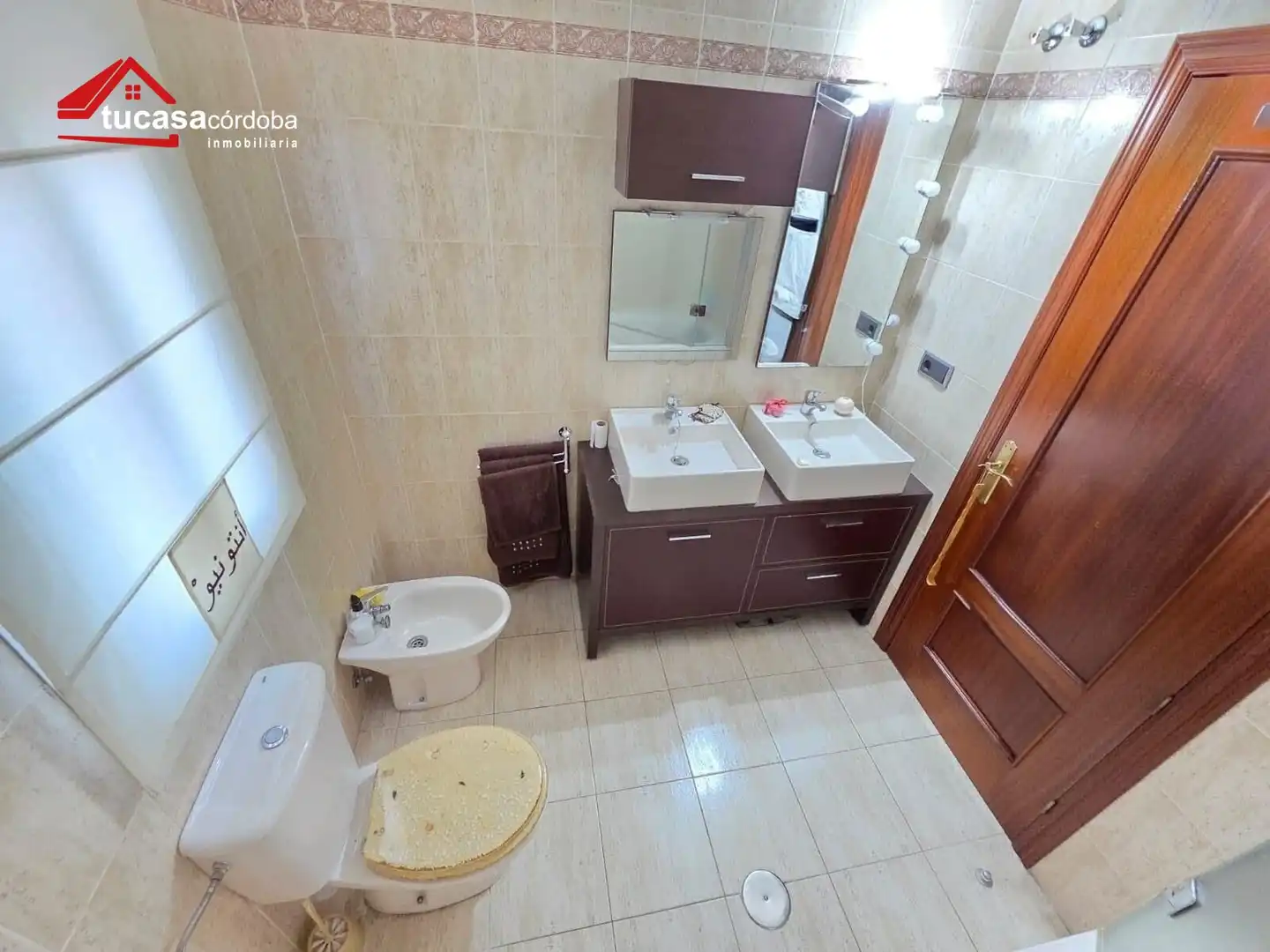 Badezimmer von Wohnung zum Verkauf in Córdoba mit Klimaanlage und Abstellraum