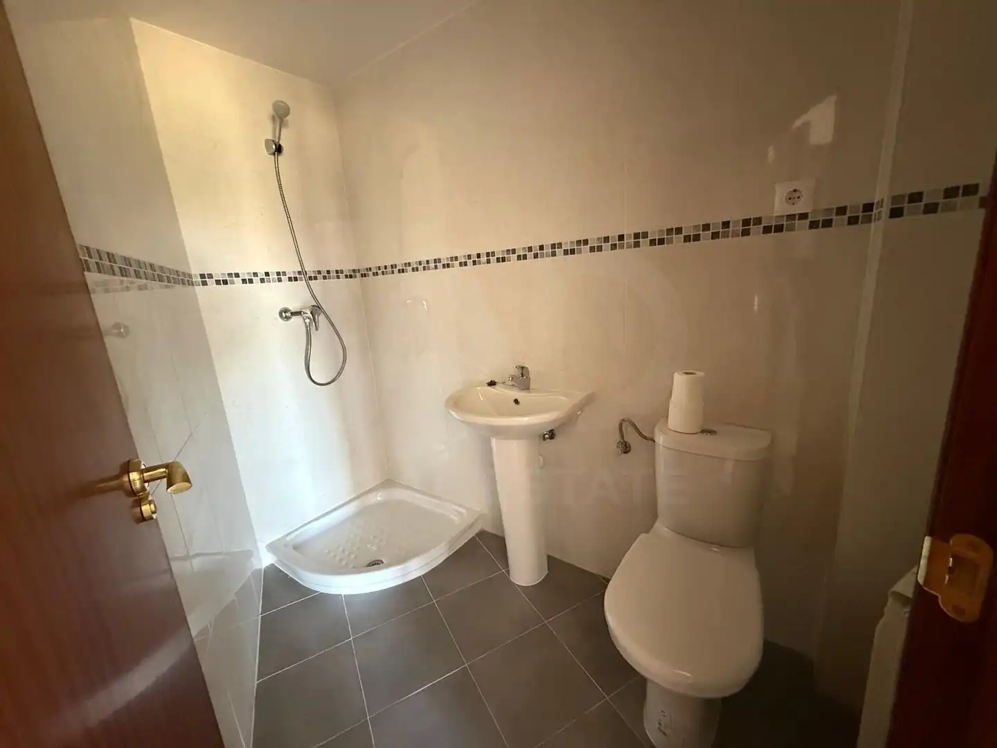 Bathroom of Flat for sale in Valencia de Don Juan  with Heating and Terrace