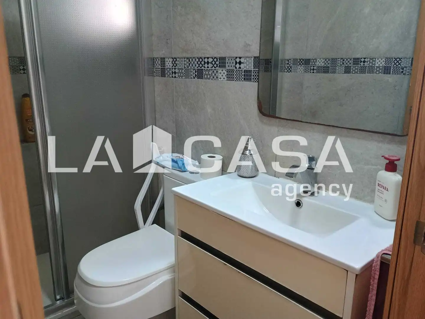 Bathroom of Houses for sale in Algeciras