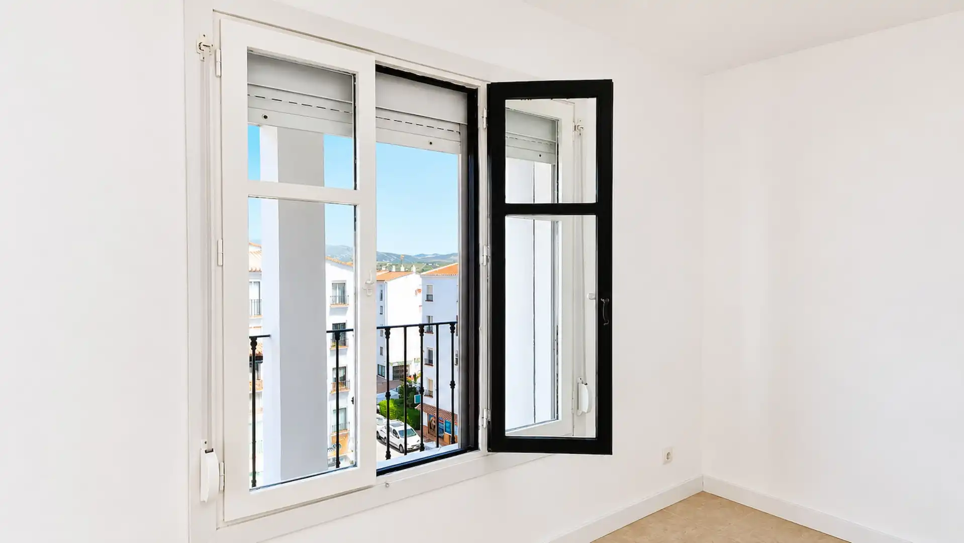 Terrassa de Apartament en venda en Manilva amb Terrassa, Piscina i Balcó