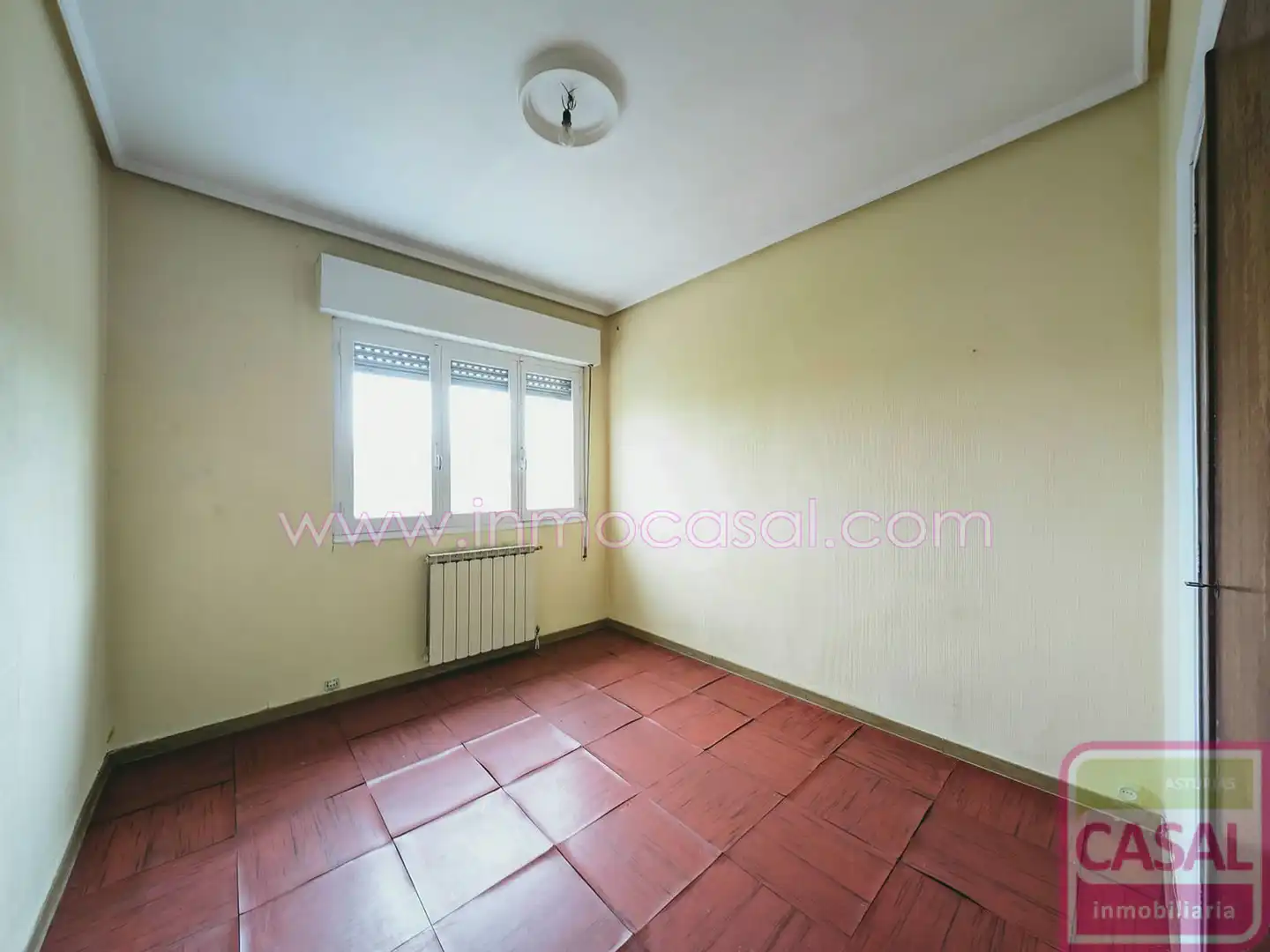 Habitación de Casa o chalet en venta en Oviedo  con Calefacción y Trastero