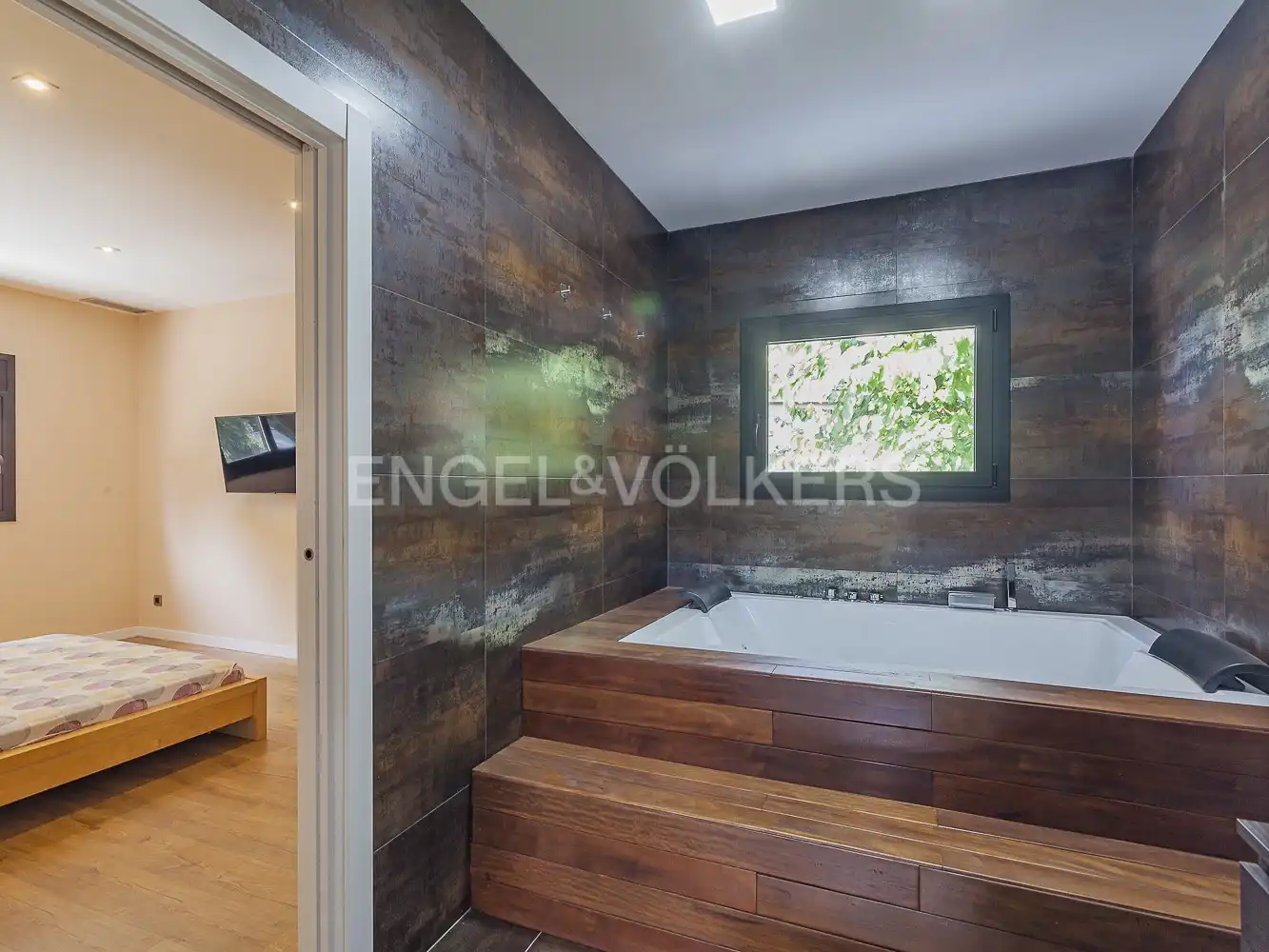 Bathroom of Houses for rent in Castelldefels  with Air Conditioner, Heating and Private garden
