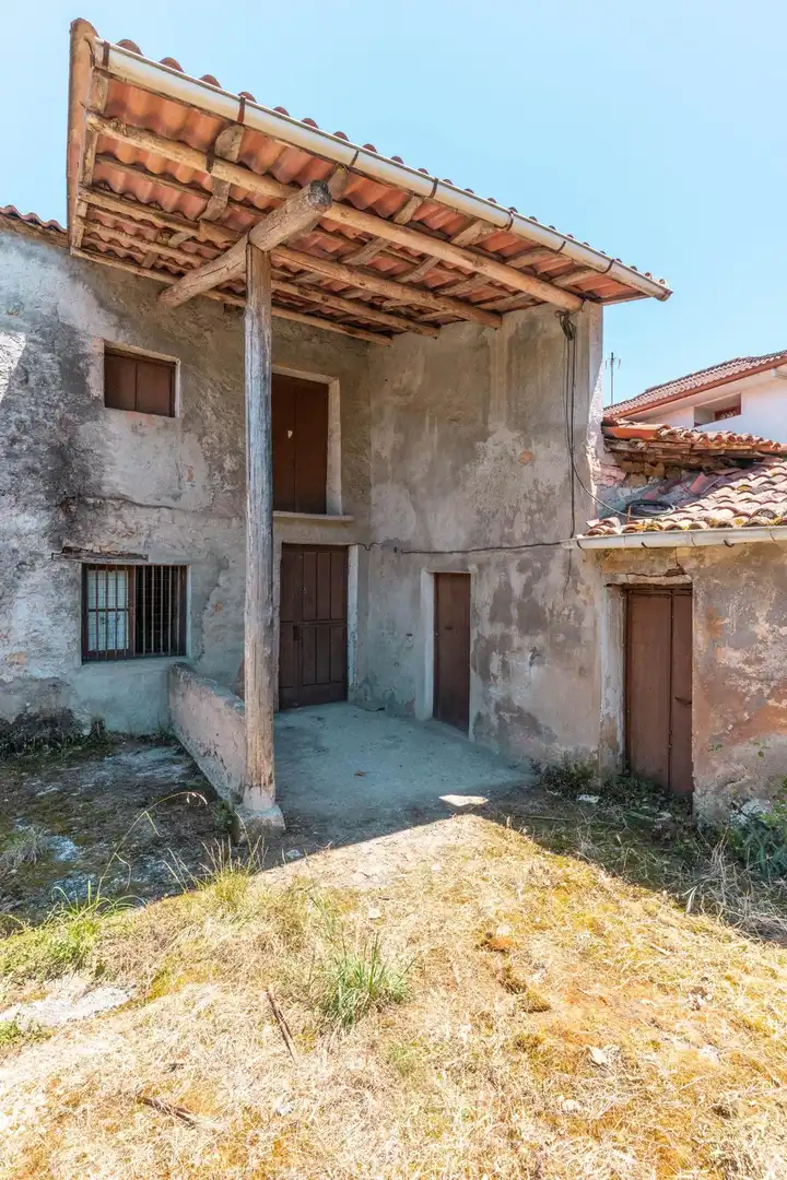 Vista exterior de Casa o xalet en venda en Las Regueras  
