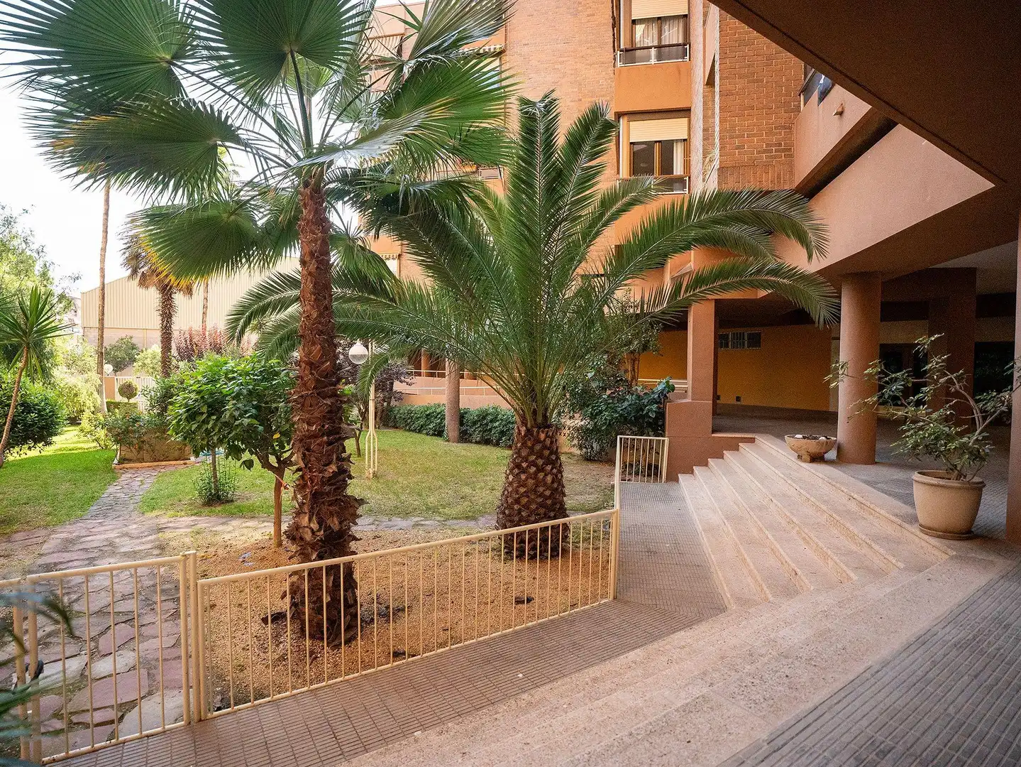 Vista exterior de Piso en venta en Alicante / Alacant con Jardín privado y Trastero