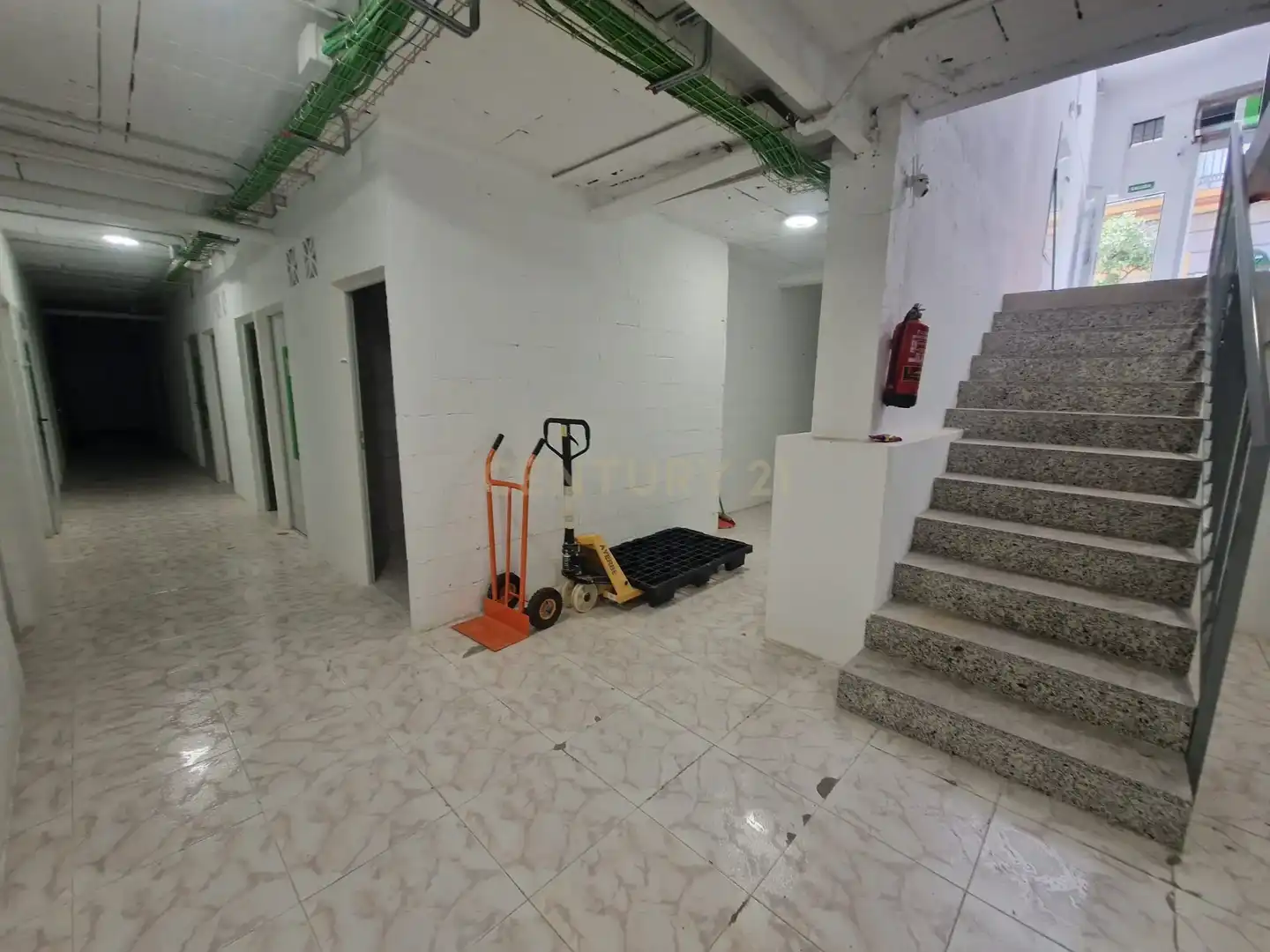 Local comercial en venta en CL SEVILLA 6 ED. SEVILLA FUENGIROLA (MÁLAGA) 12