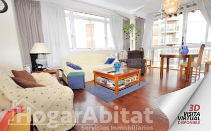 Living room of Flat for sale in  Valencia Capital  with Air Conditioner