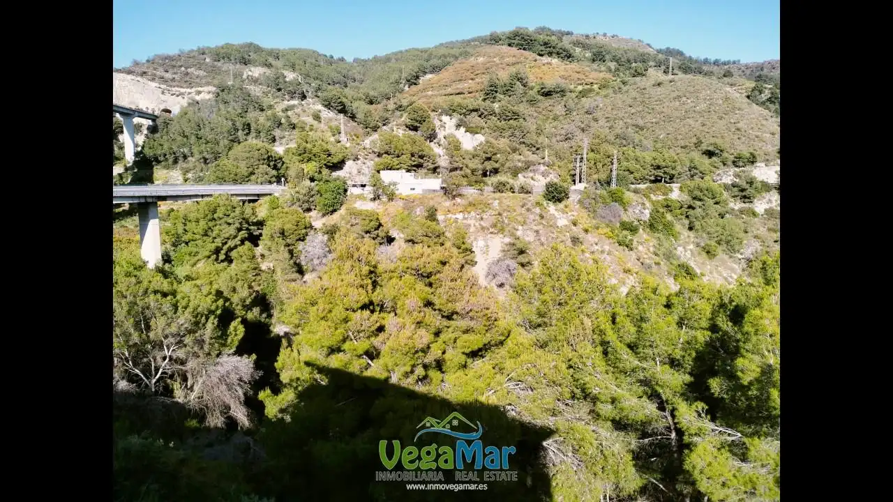 Vista exterior de Edificio en venta en Nerja