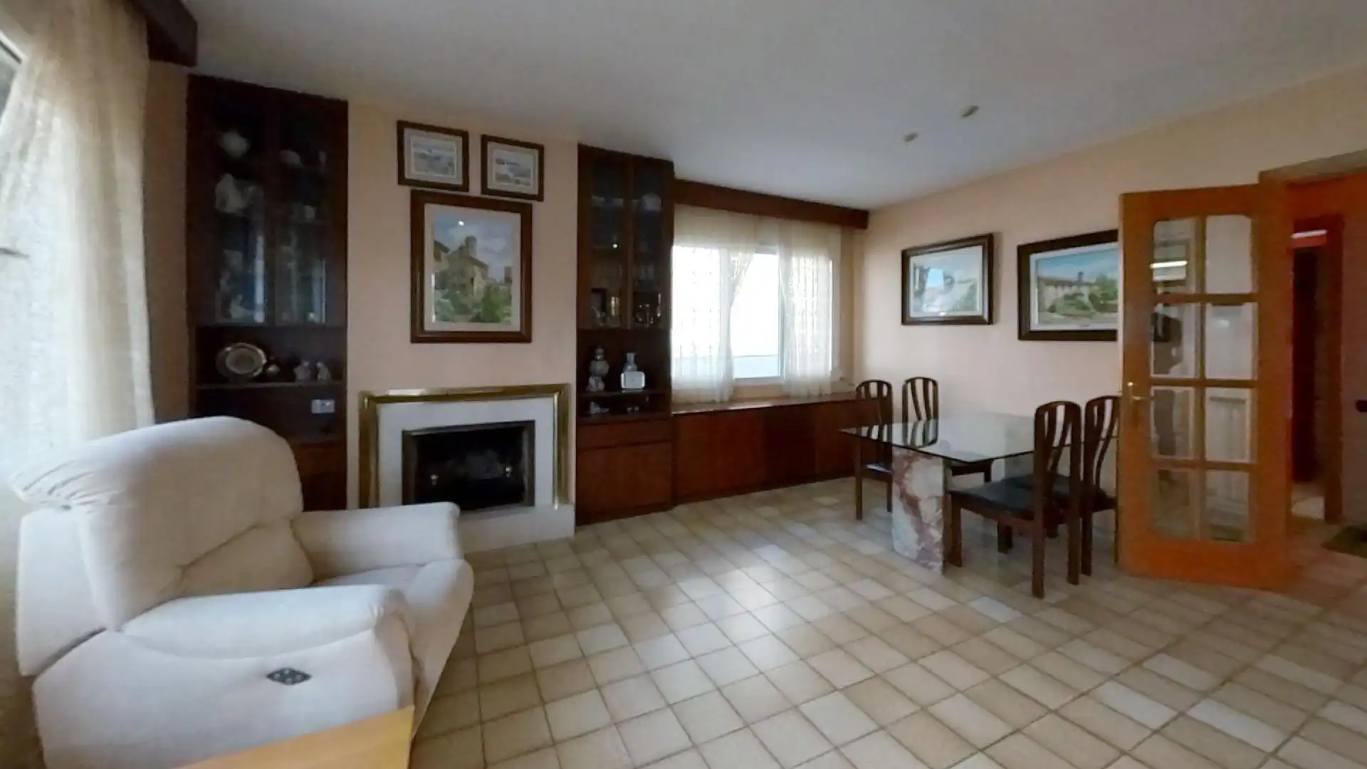 Sala d'estar de Casa adosada en venda en Les Franqueses del Vallès amb Calefacció, Jardí privat i Terrassa