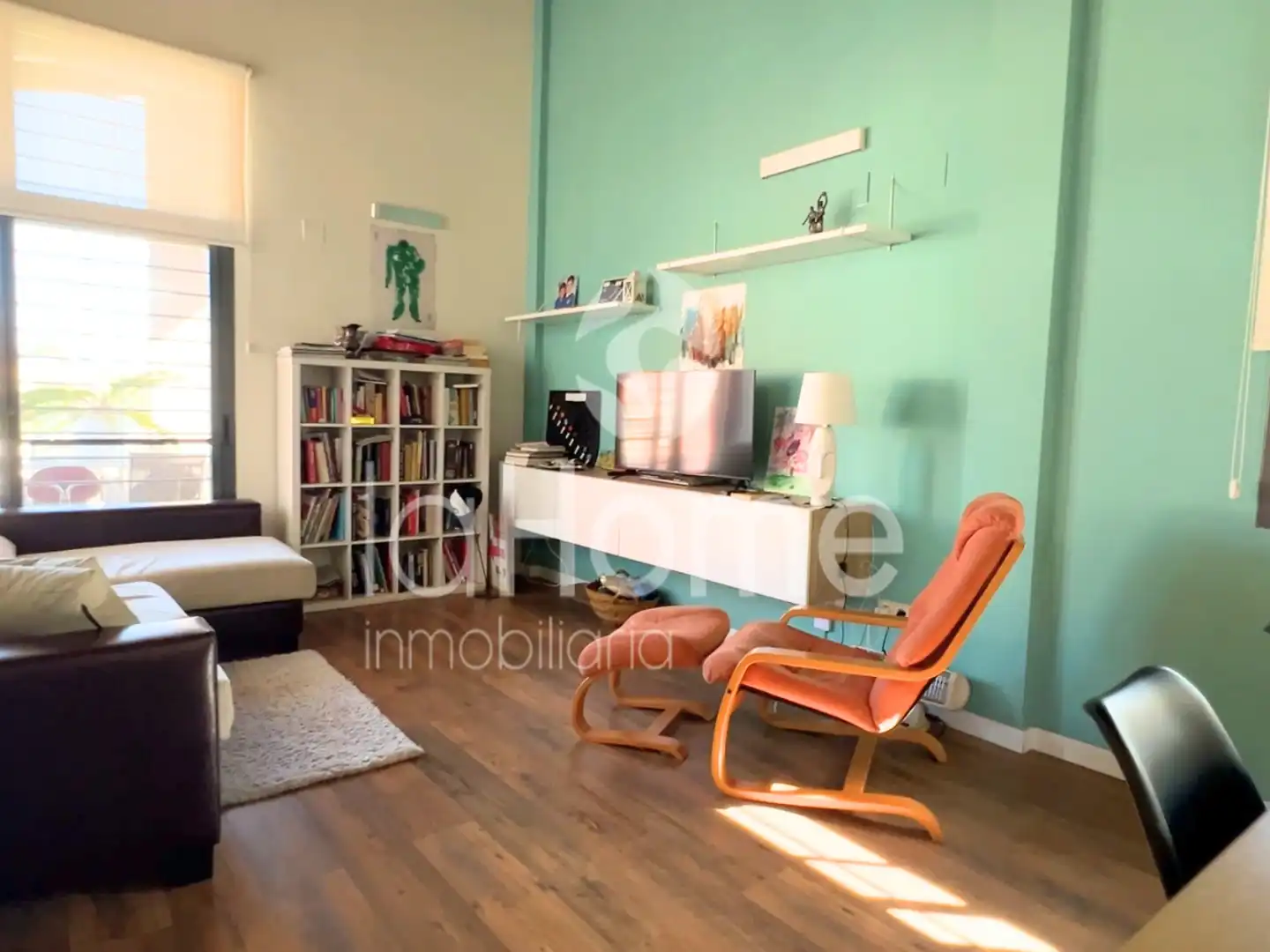 Living room of Houses for sale in La Pobla de Vallbona  with Air Conditioner, Parquet flooring and Terrace