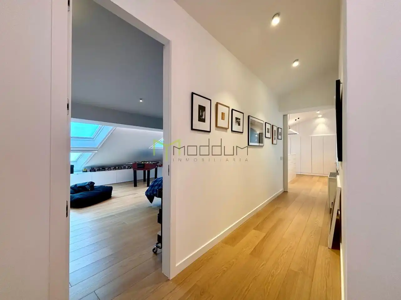 Maisonette zum Verkauf in Santiago de Compostela  mit Heizung, Abstellraum und Möbliert