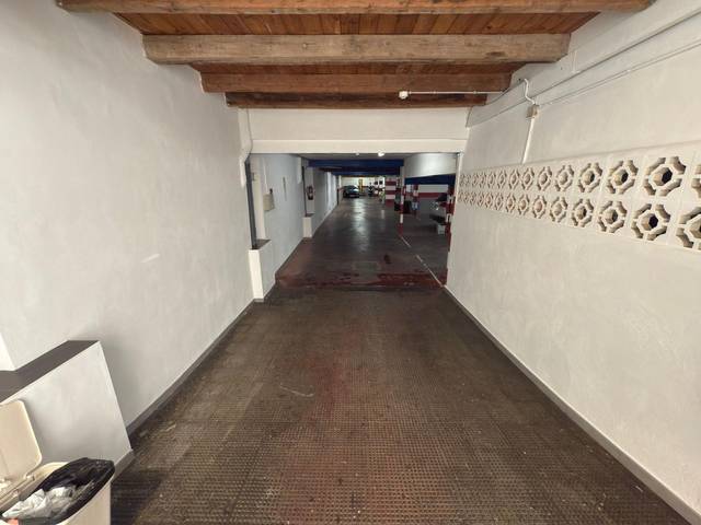 Garaje en Venta en Calle Calle del Marqués del Bosch, 17, 17 en Santo Domigo