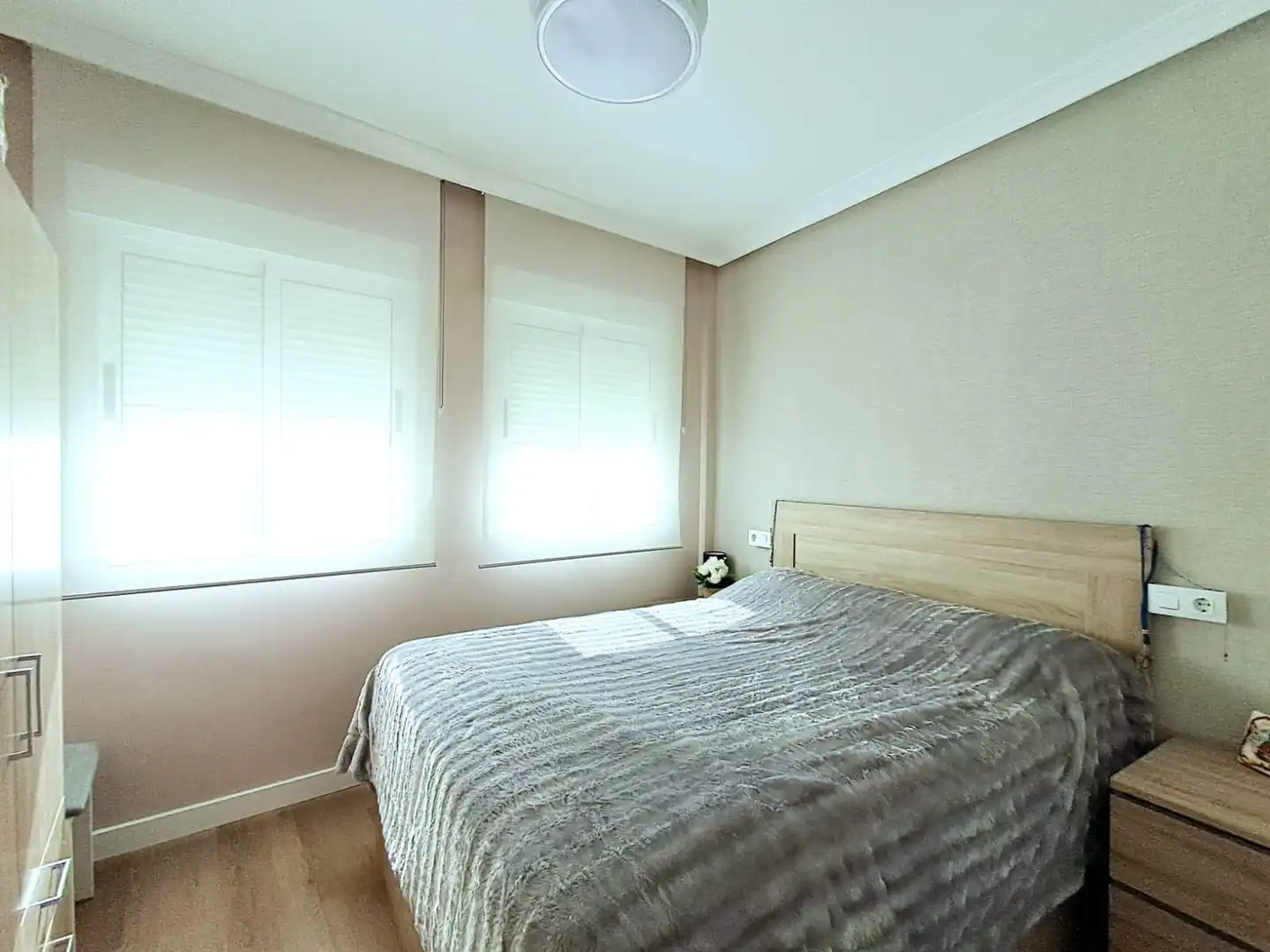 Habitación de Apartamento en venta en Águilas con Aire acondicionado, Calefacción y Jardín privado