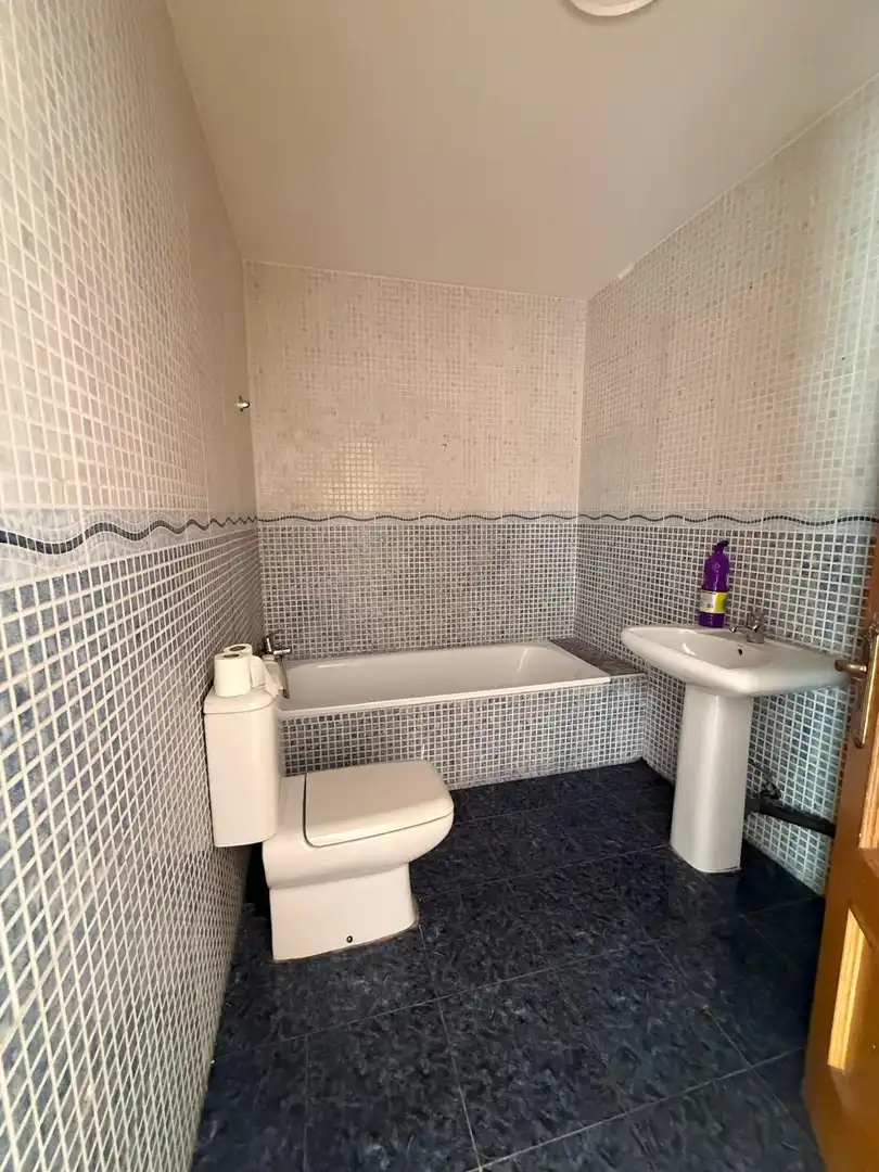 Bathroom of Flat for sale in Albuñol  with Air Conditioner and Terrace