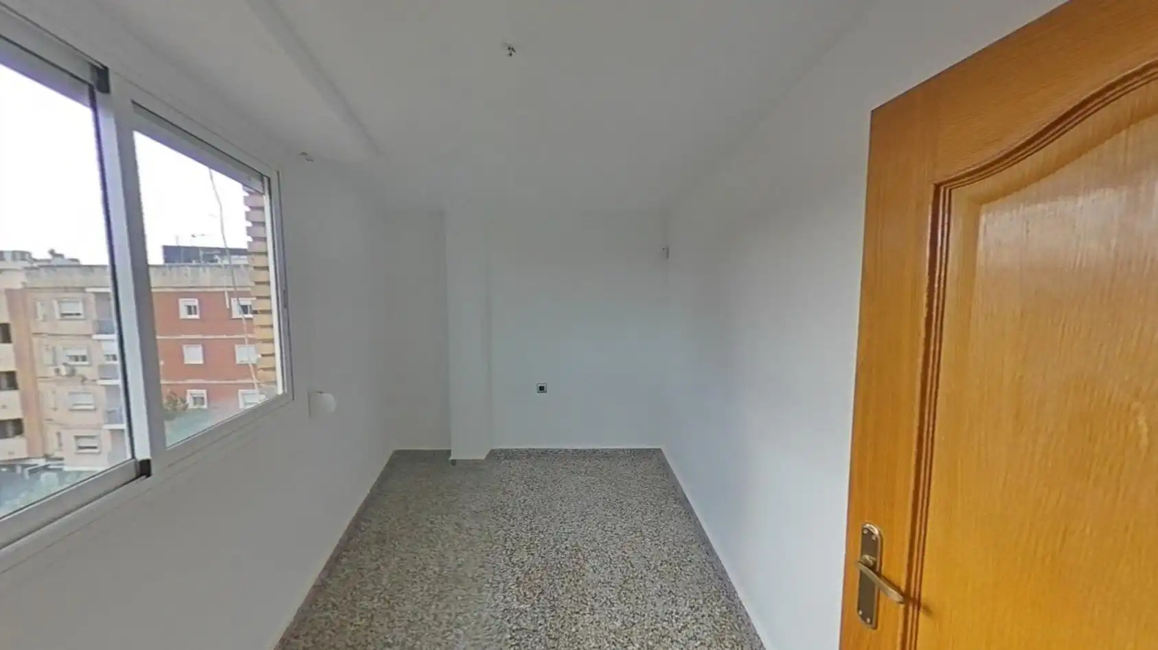 Flat for sale in Torrent