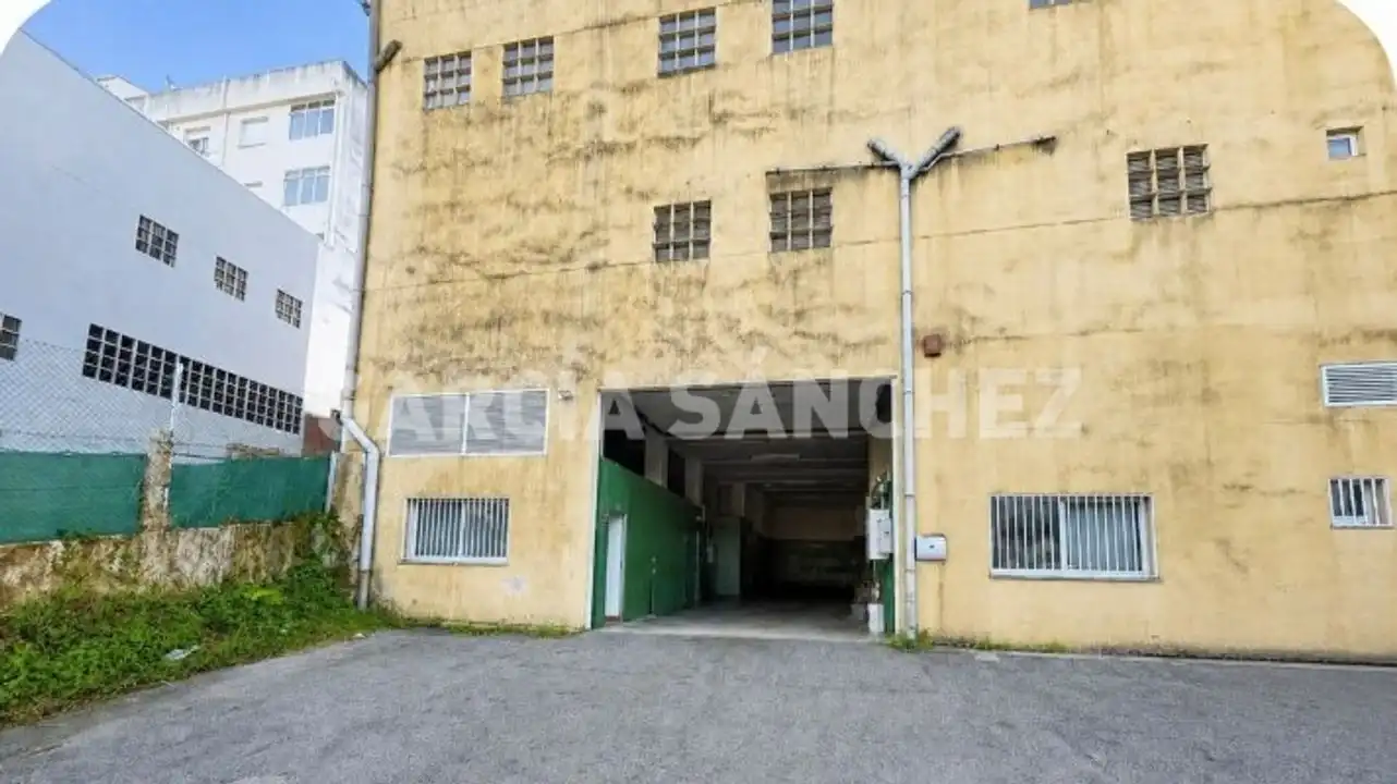 Nave industrielle à vendre à Calle Cimadevila 39, imagen 2