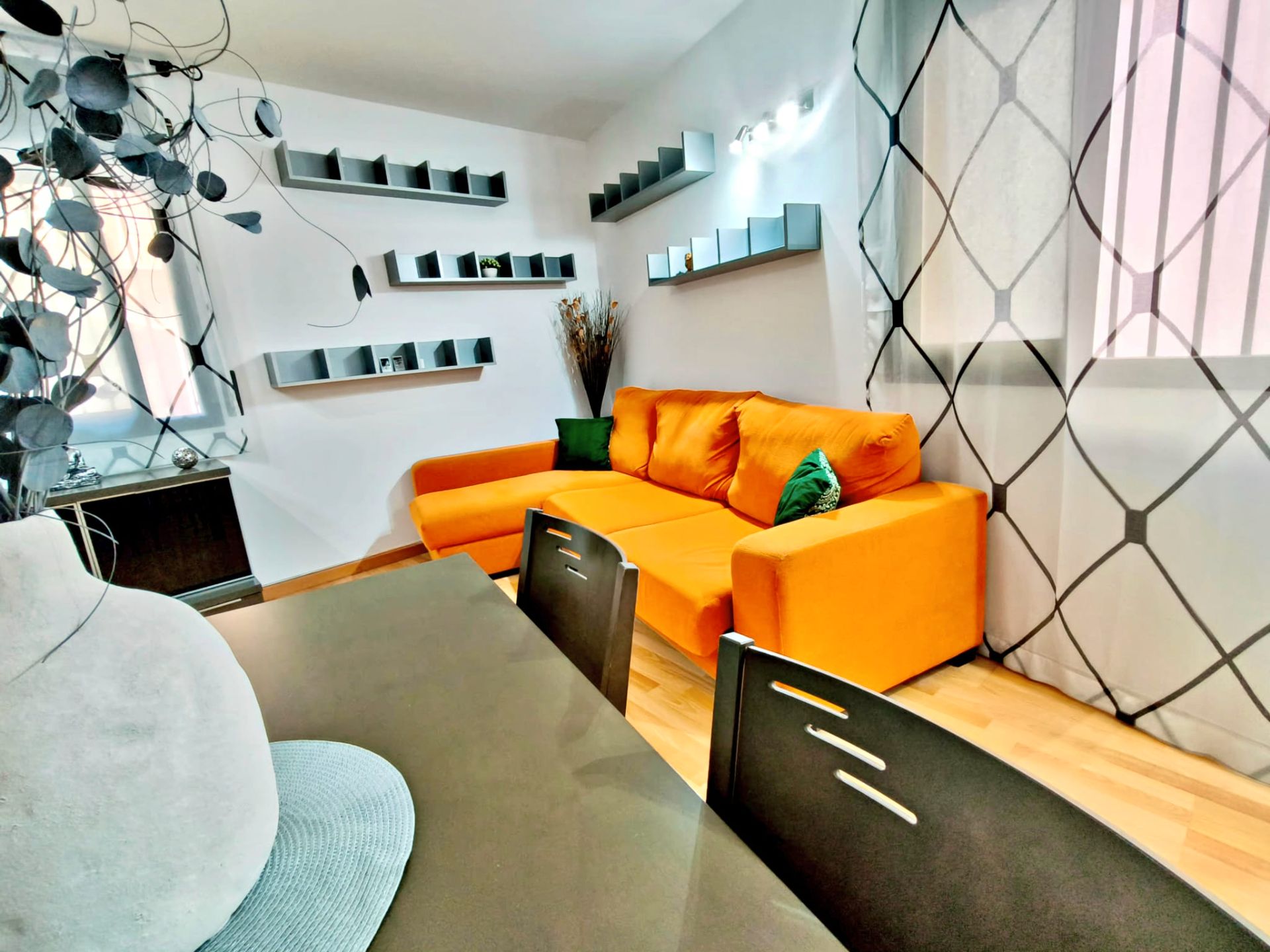 Living room of Planta baja for sale in Rubí  with Heating, Parquet flooring and Furnished