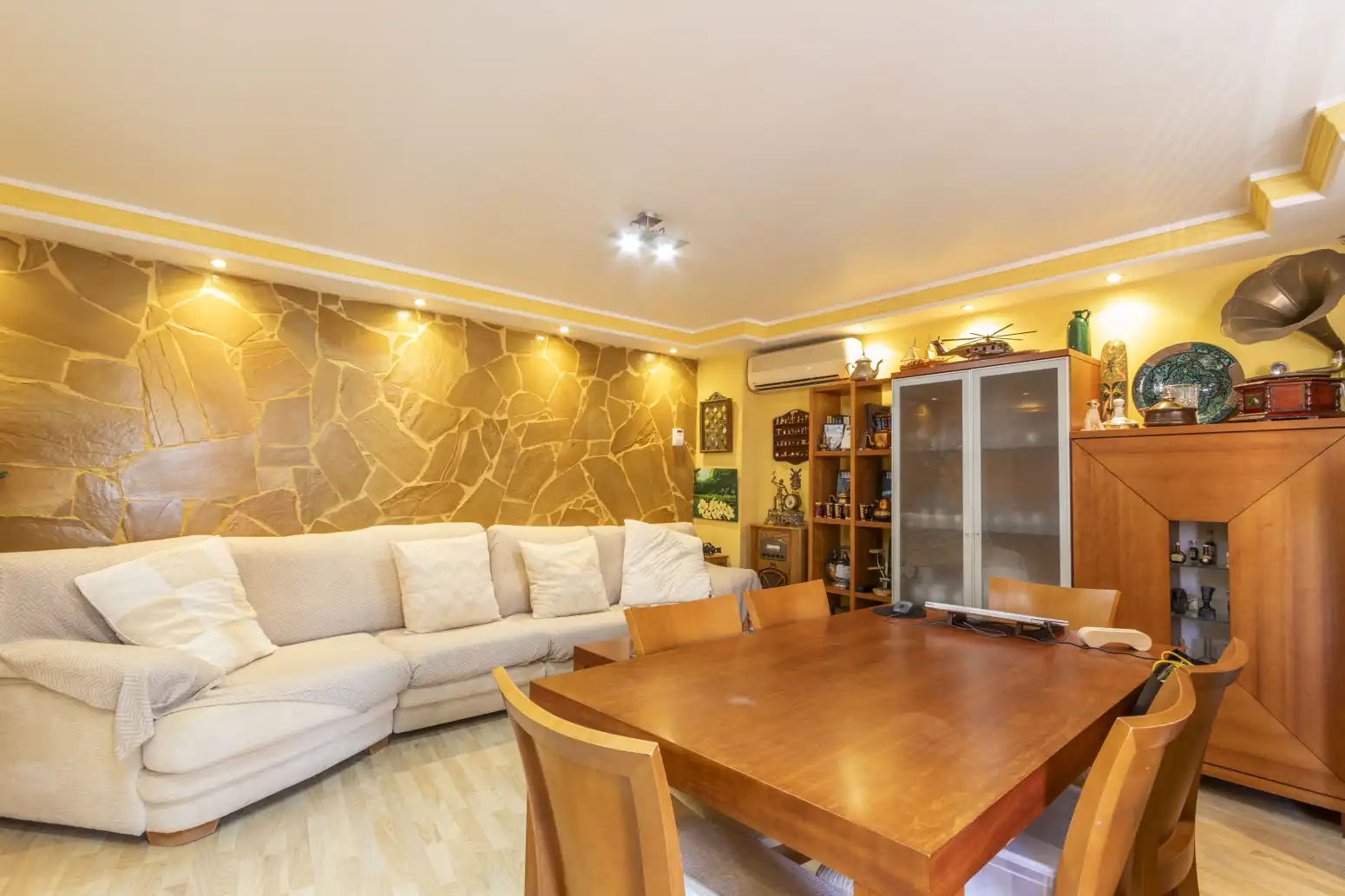 Piso en venta en Tavernes Blanques