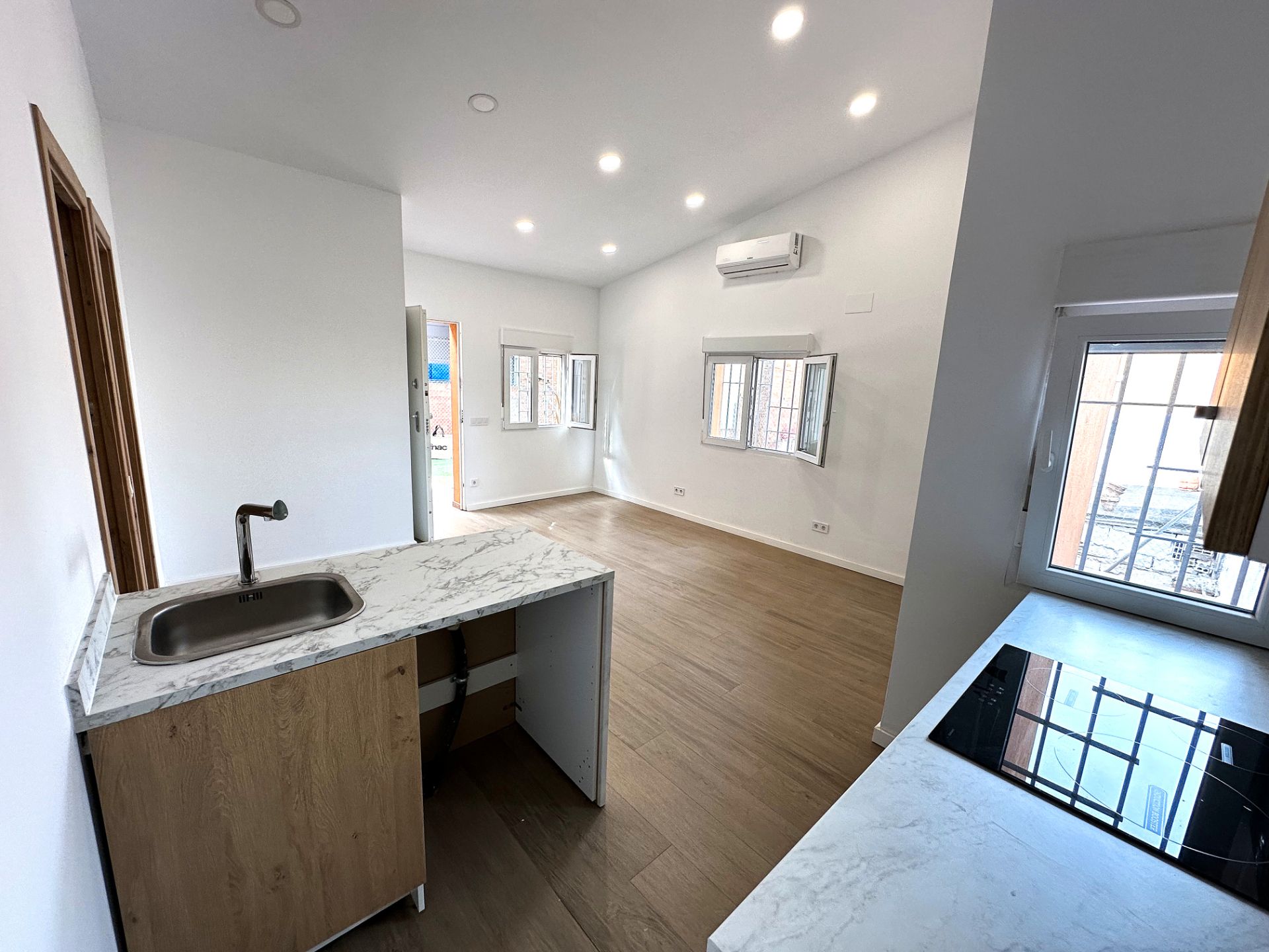 House or chalet for sale in Carrer del Canigó, 18, El Raval