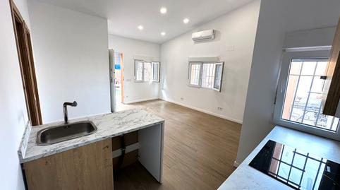 Foto 3 de Casa o xalet en venda a Carrer del Canigó, 18, El Raval, Barcelona