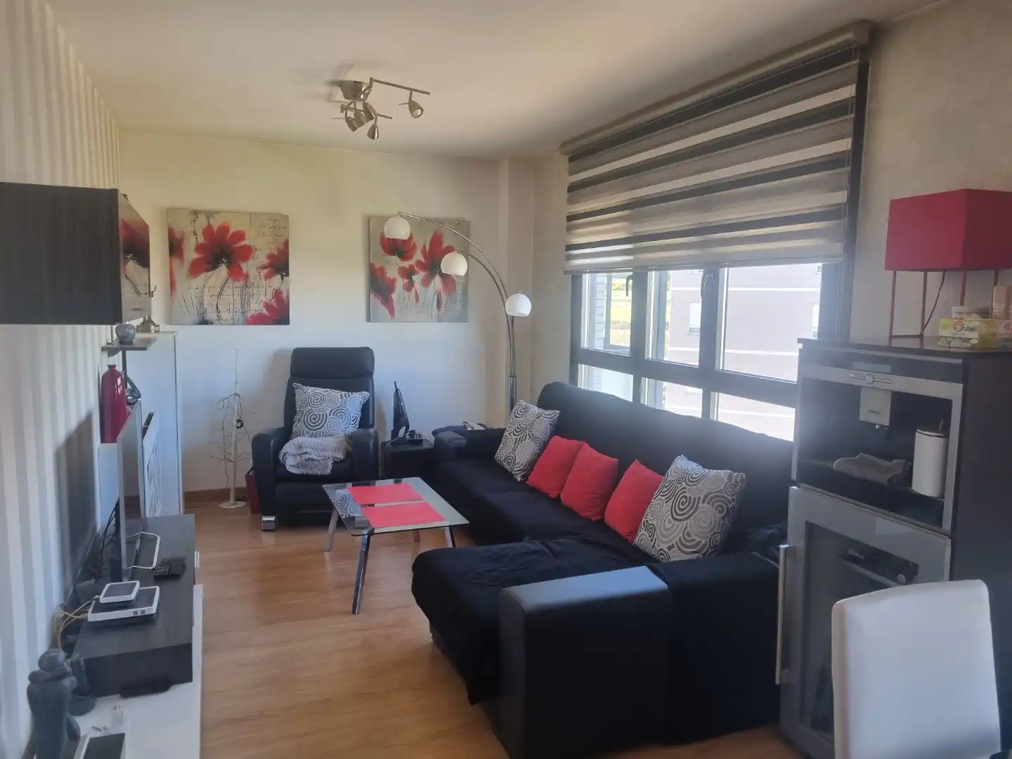 Sala de estar de Apartamento en venta en Burgos con Calefacción, Terraza y Trastero