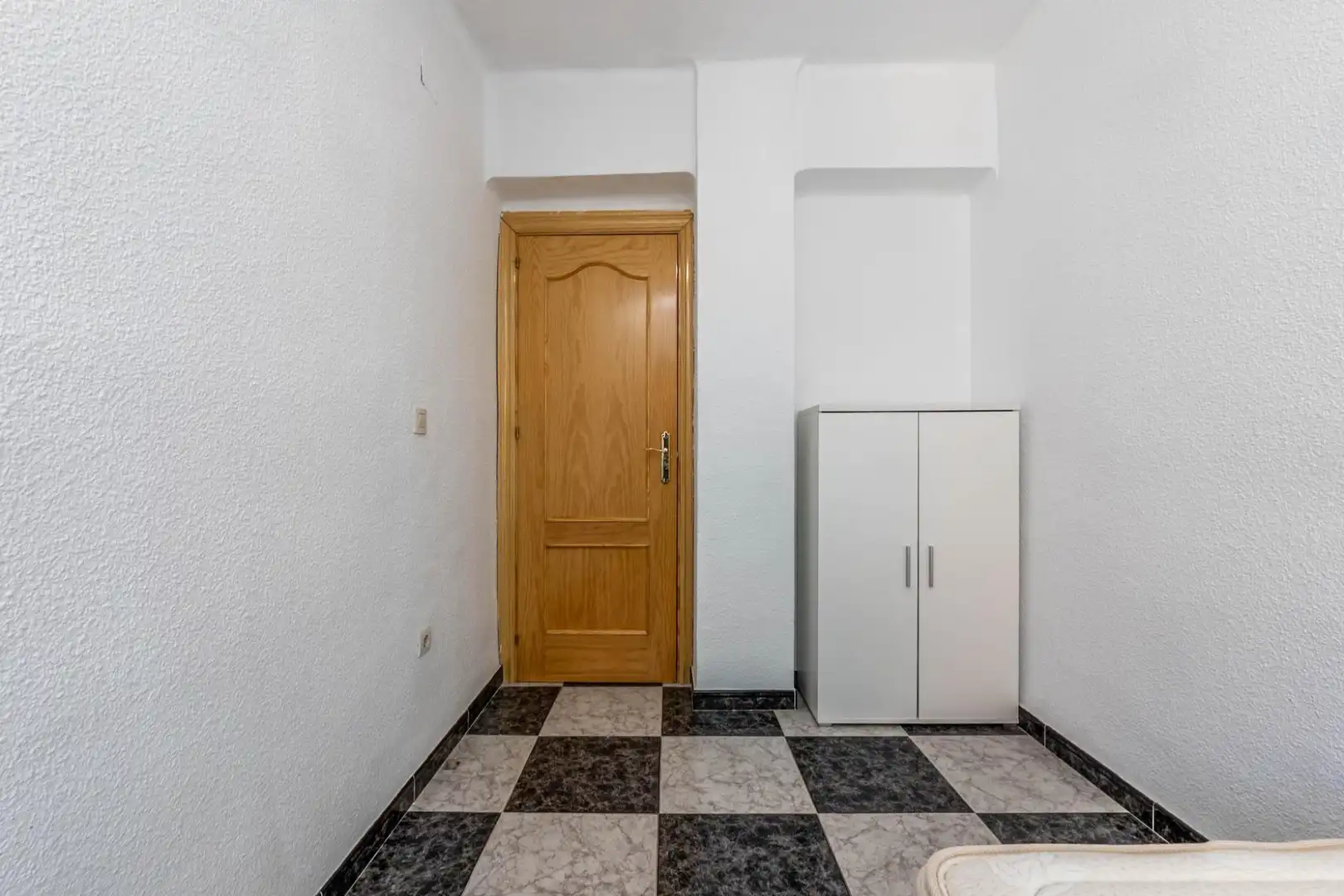 Flat for sale in Granada  with Balcony