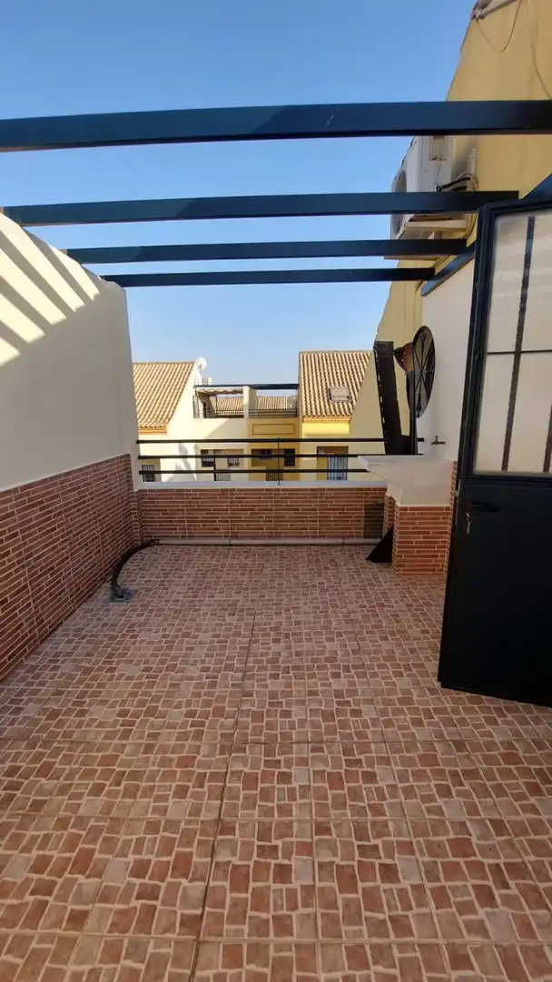 Terrassa de Casa o xalet en venda en Alcalá de Guadaira amb Aire condicionat i Terrassa
