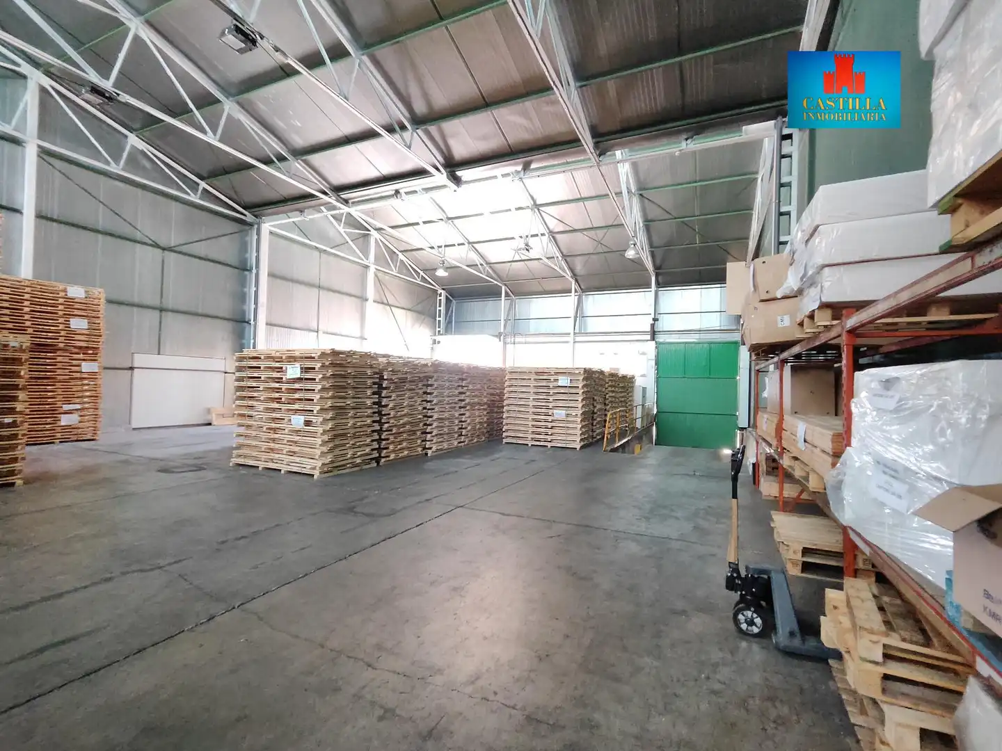 Industrial building for sale in Hervencias Altas - El Pinar