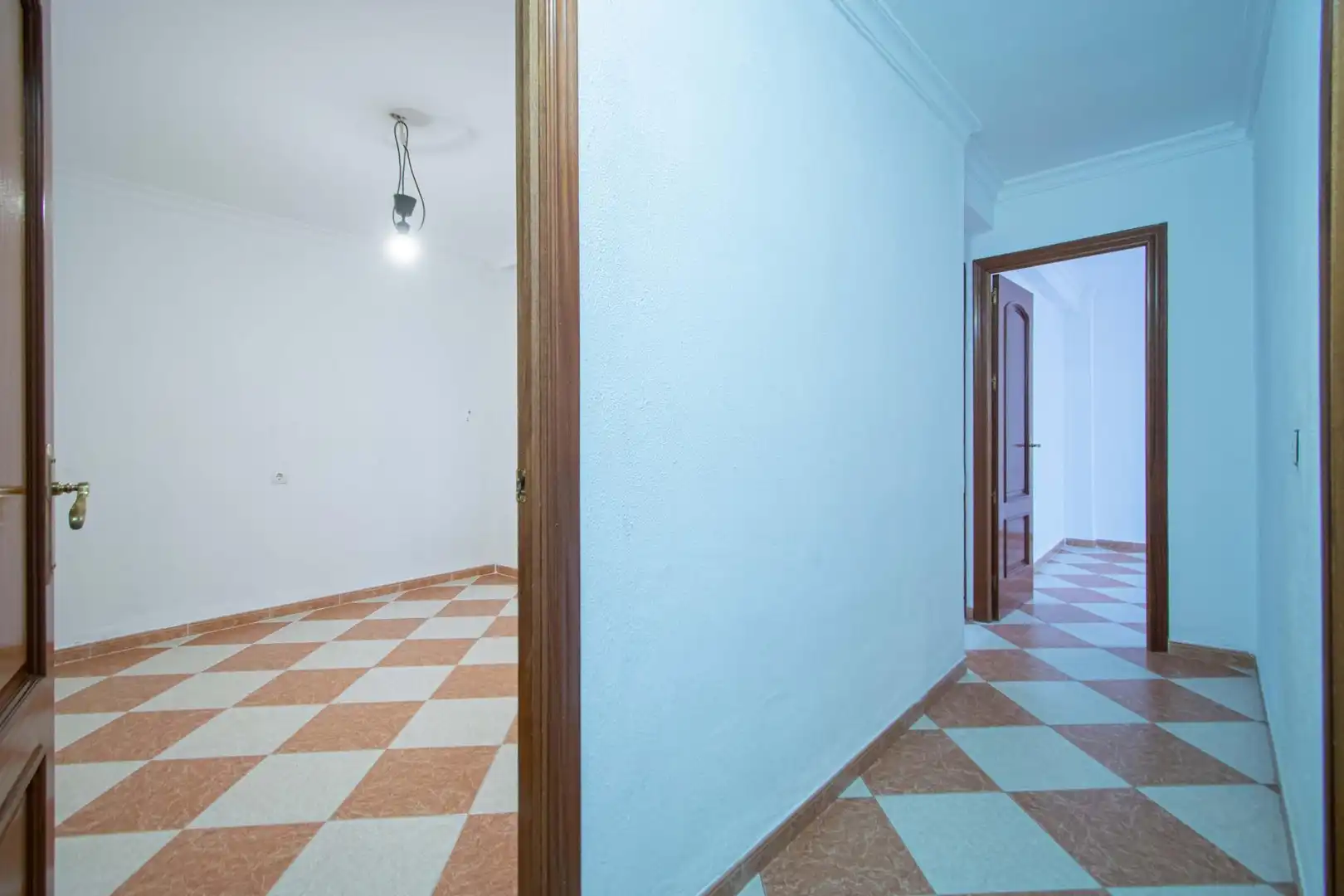Casa adosada en venta en Sevilla con Aire acondicionado y Balcón