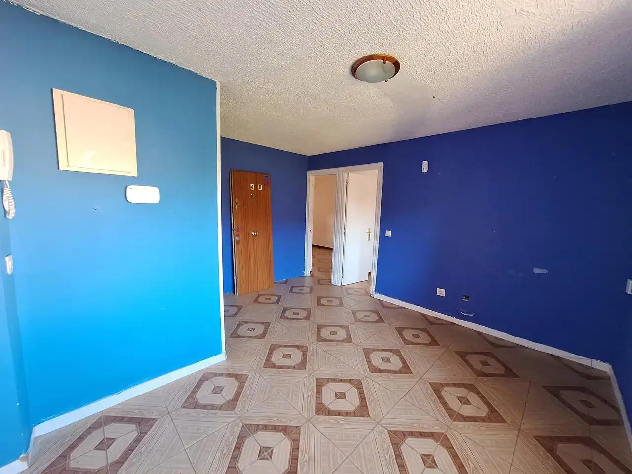 Piso en venta en  Madrid Capital con Terraza