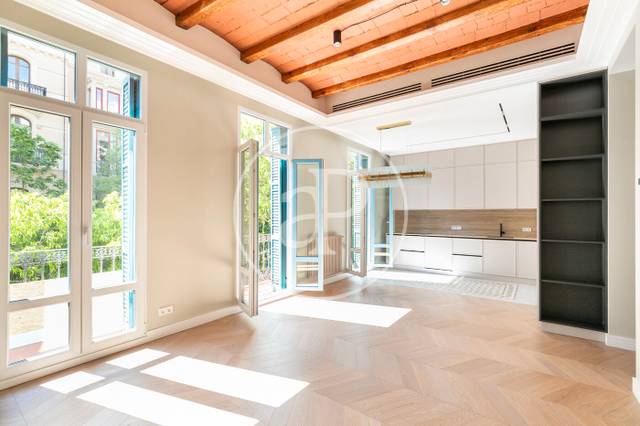 Piso en Venta en Carrer de València en Dreta de l'Eixample