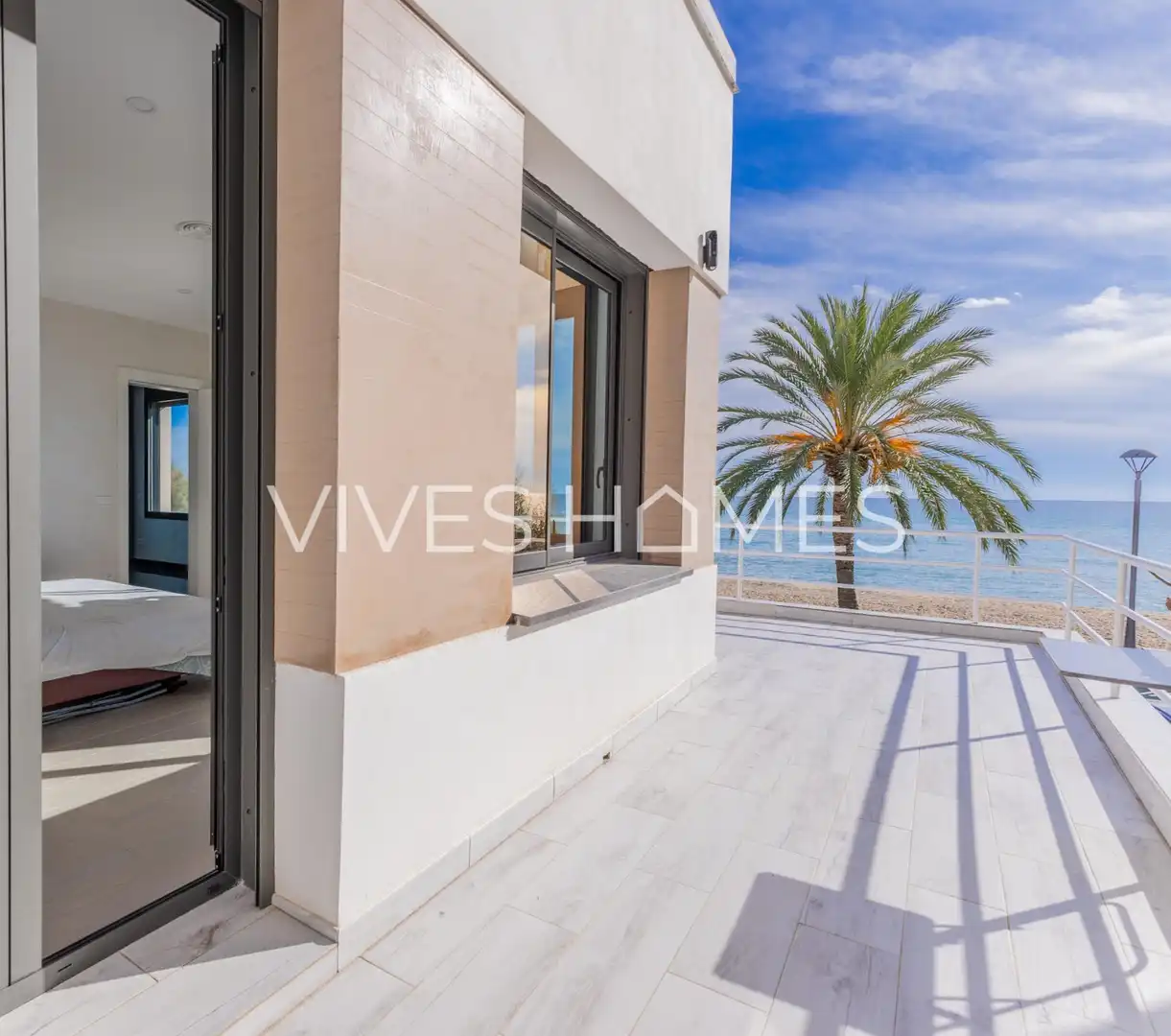 Exterior view of Houses for sale in Caldes d'Estrac  with Air Conditioner, Heating and Private garden