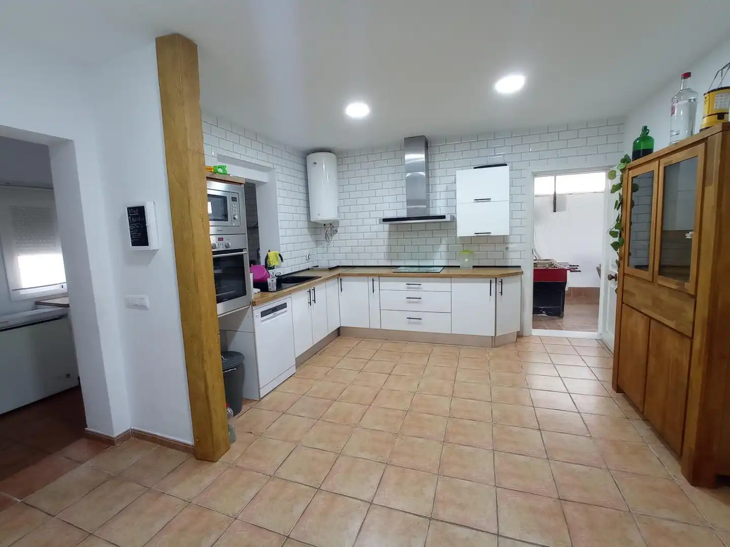 Kitchen of Houses for sale in Chiclana de la Frontera  with Air Conditioner, Private garden and Terrace