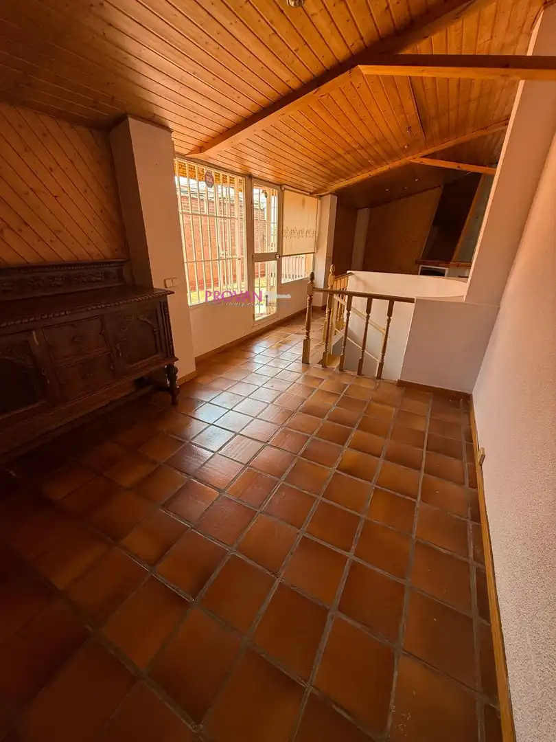 Casa adosada en venda en Torrejón de Ardoz amb Aire condicionat, Calefacció i Terrassa