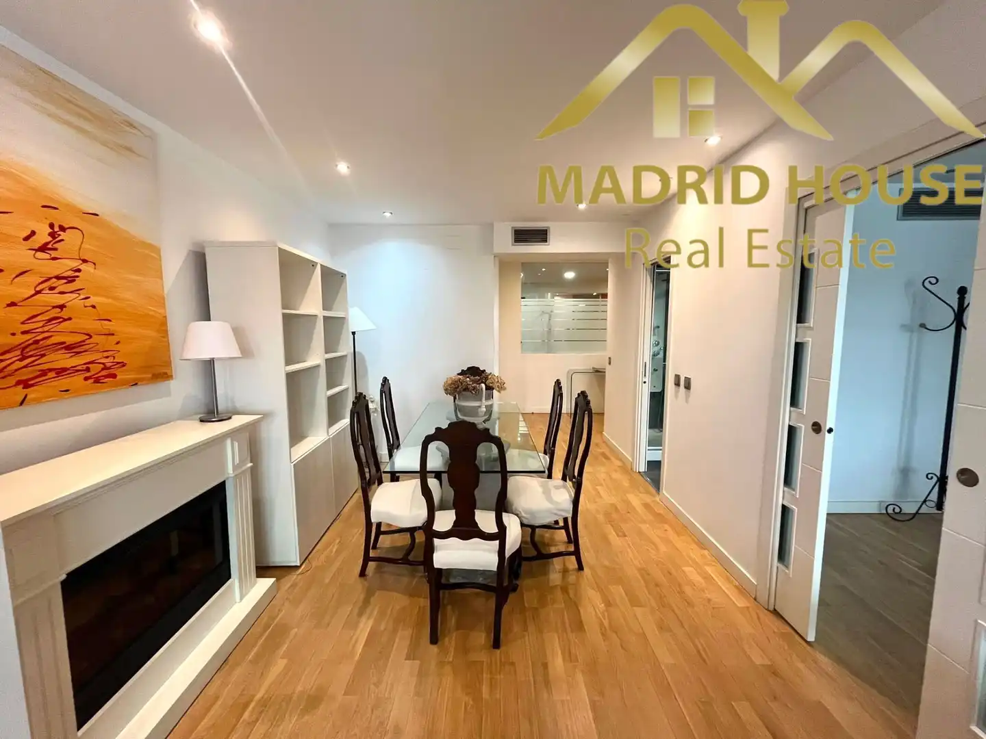 Außenansicht von Wohnung zum Verkauf in Madrid mit Klimaanlage, Heizung und Möbliert