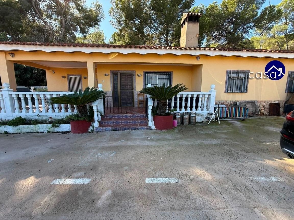 Exterior view of House or chalet for sale in Vilamarxant  with Air Conditioner, Private garden and Terrace