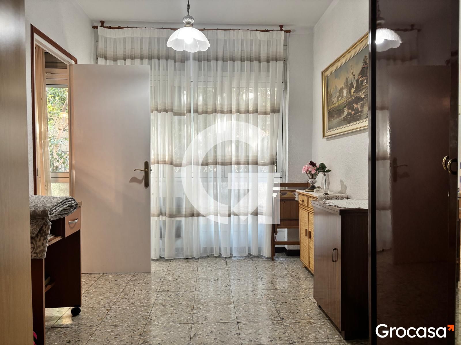 Piso en venta en L'Hospitalet de Llobregat con Aire acondicionado, Calefacción y Horno