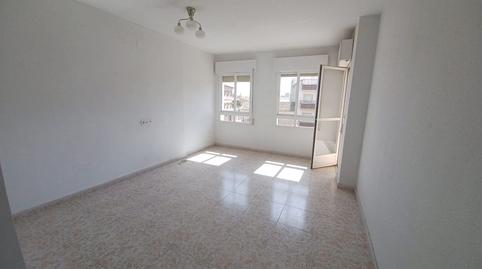 Foto 5 de Apartament en venda a El Pinós / Pinoso, Alicante