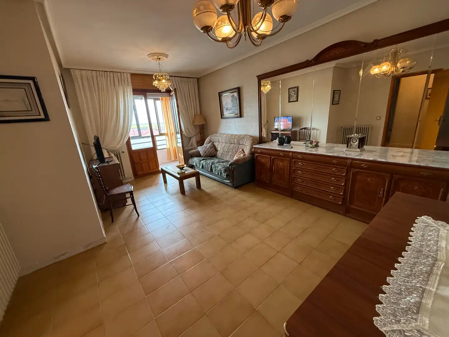 Living room of Flat for sale in Carpio  with Heating, Terrace and Storage room