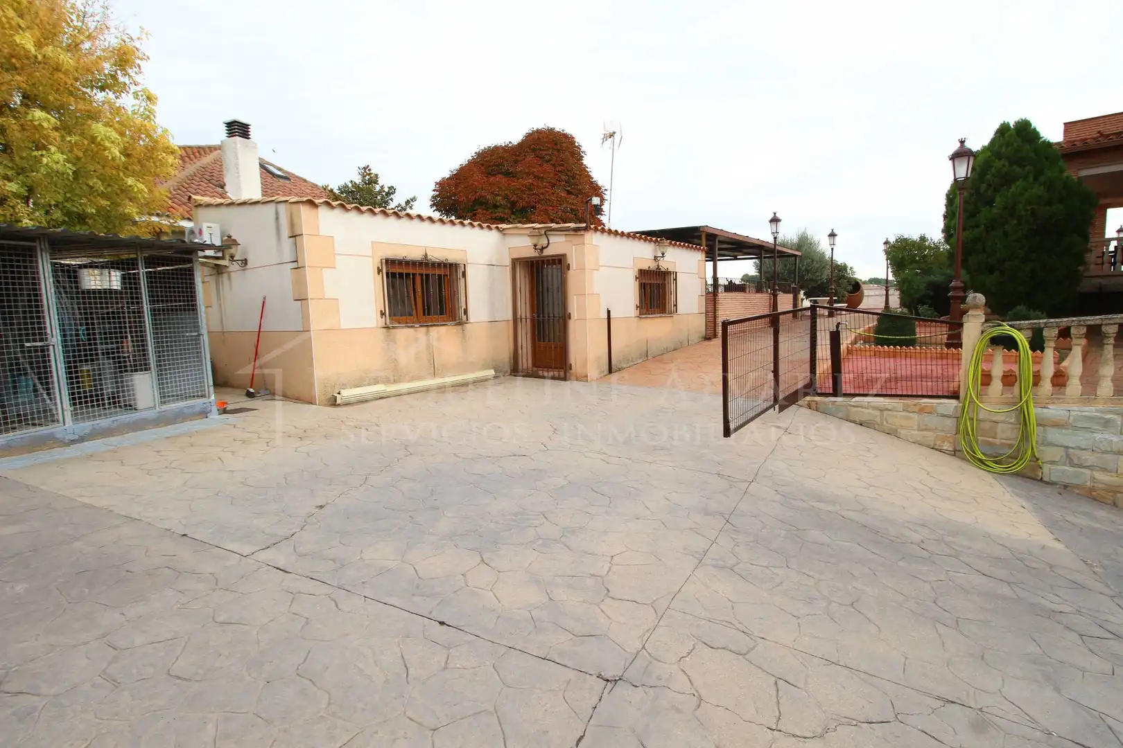Jardí de Casa o xalet en venda en Yeles amb Calefacció, Jardí privat i Piscina