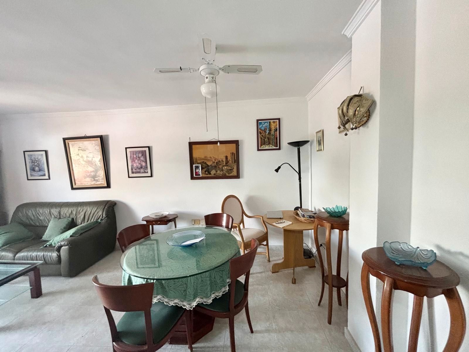 Menjador de Pis en venda en Benalmádena amb Terrassa, Traster i Moblat