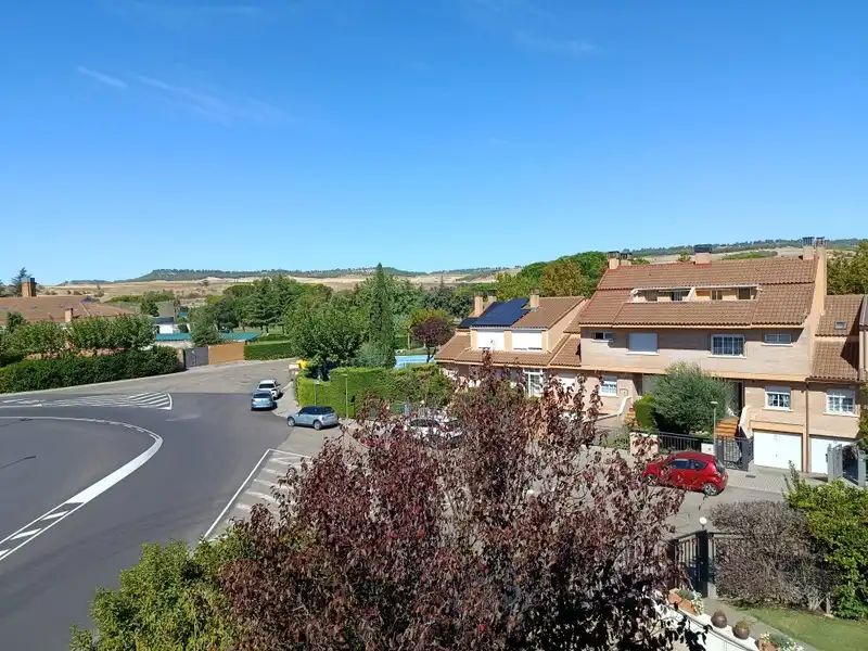 Semi-detached house with pool for sale in Simancas, imagen 64