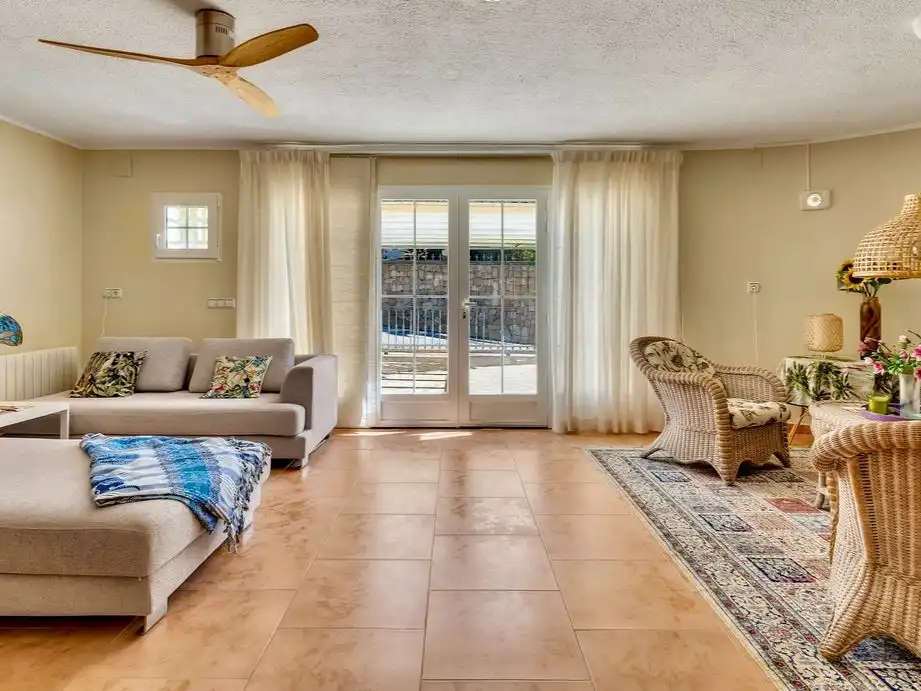 Sala d'estar de Casa o xalet en venda en Moraira amb Aire condicionat, Terrassa i Piscina