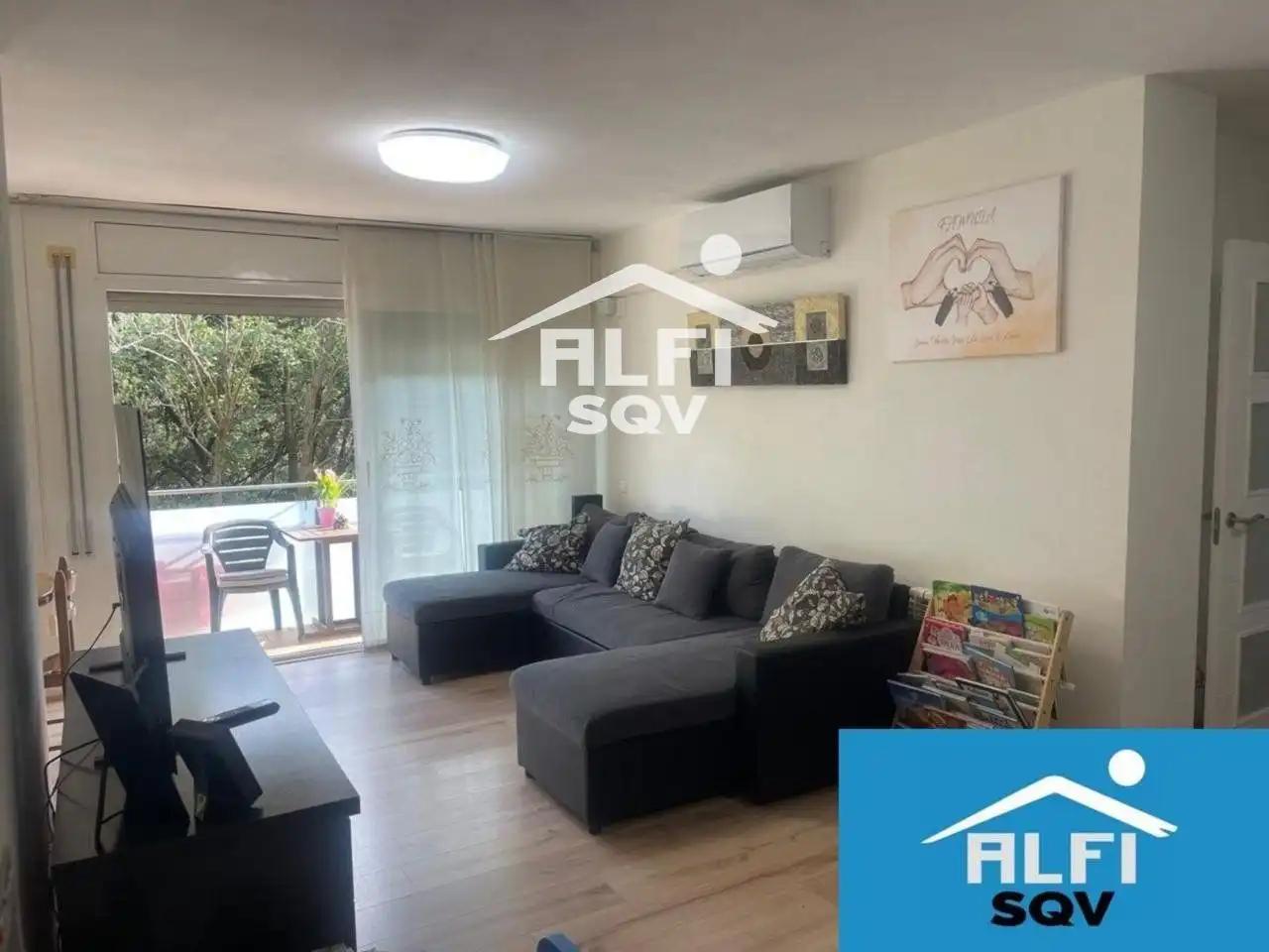 Living room of Flat for sale in Sant Quirze del Vallès  with Air Conditioner and Heating