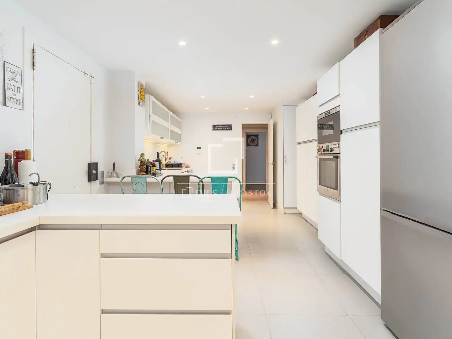 Küche von Wohnung zum Verkauf in Barcelona mit Klimaanlage, Heizung und Terrasse