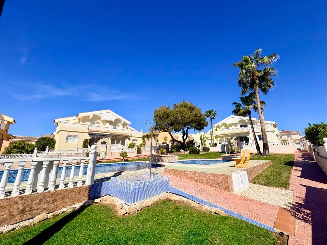 Vista exterior de Casa adosada en venta en Rojales con Amueblado