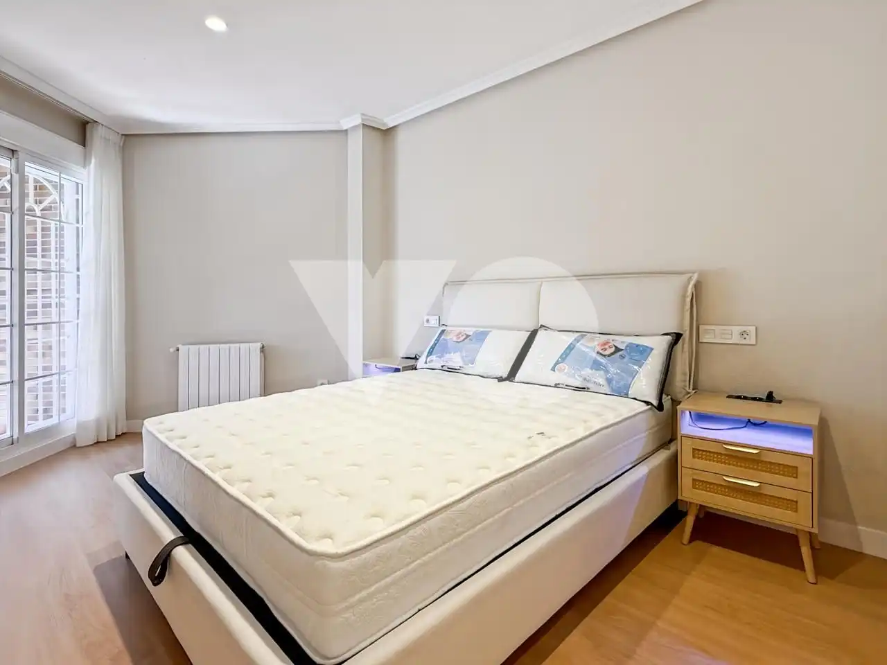 Schlafzimmer von Erdgeschoss zur Miete in Majadahonda mit Heizung, Privatgarten und Terrasse