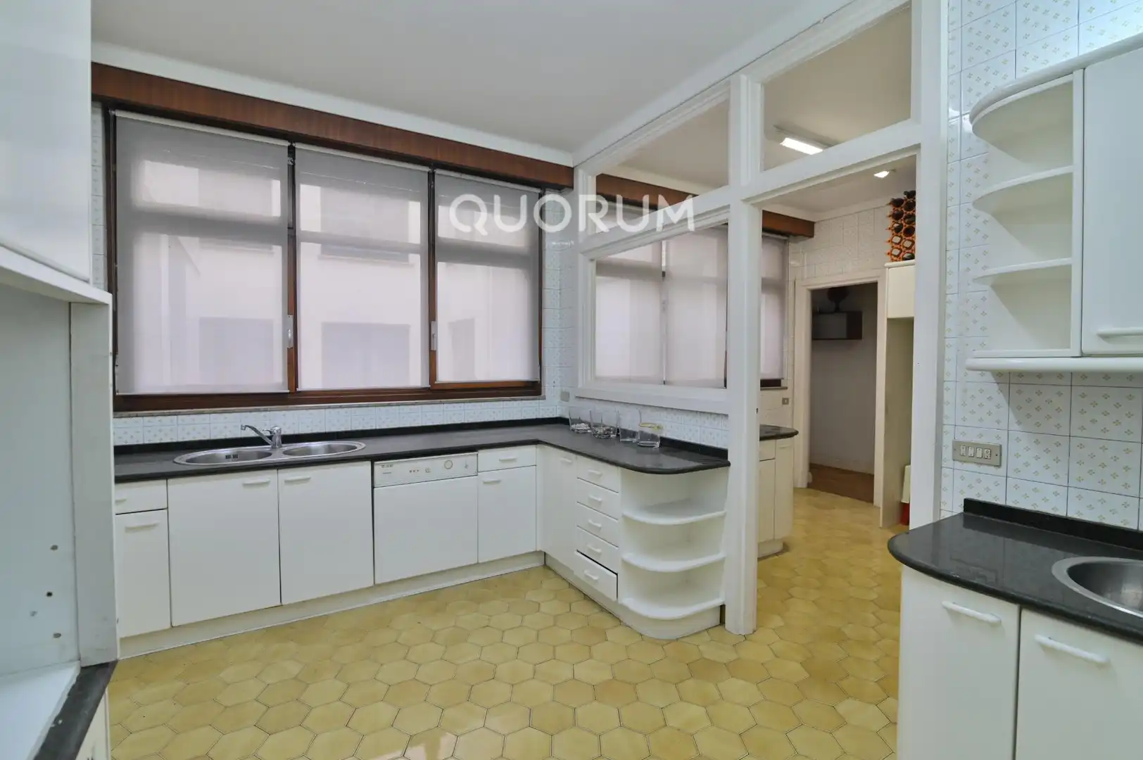 Cuina de Pis en venda en Bilbao  amb Calefacció i Traster