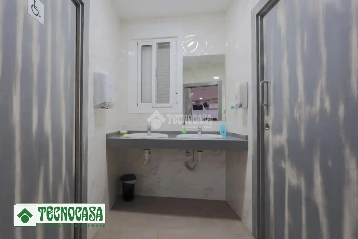 Local comercial en venda a Adra, imagen 12